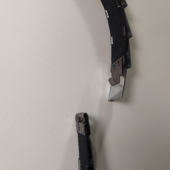 Black stepped metal squares elastic stretchy belt - Picture 5 of 7